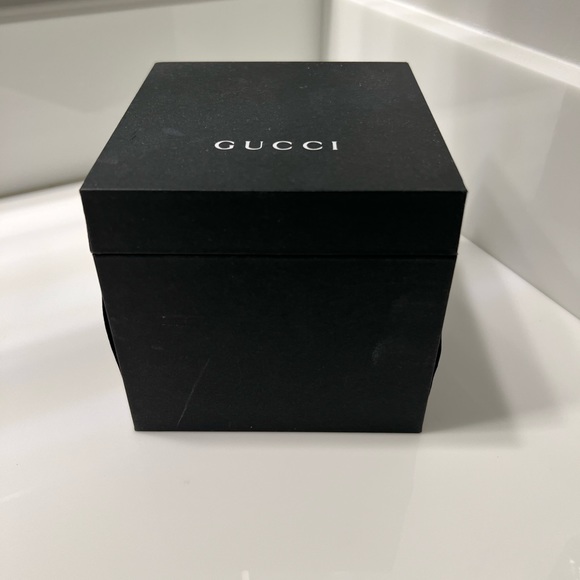 GUCCI Watch - Picture 5 of 7